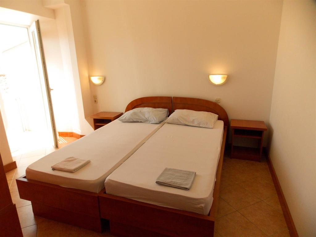 Apartments Frane (Adults Only) โนวาลยา ห้อง รูปภาพ
